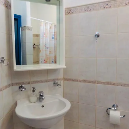 O&k 3-bedroom With Sea View, Golden Beach, Paros Chrisi Akti (Paros)